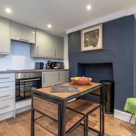 Chic 1-Bed Garden Flat, London, Convenient For Tower Bridge, Great Public Transport Apartman Kültér fotó