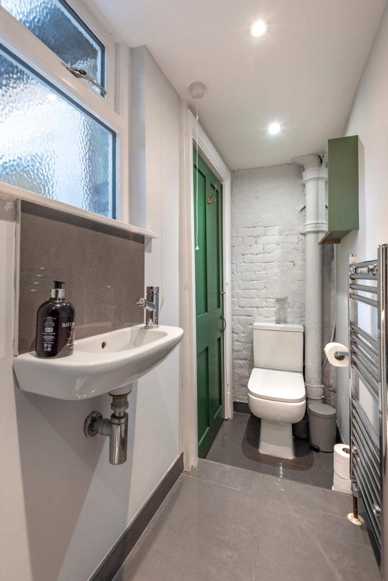 Chic 1-Bed Garden Flat, London, Convenient For Tower Bridge, Great Public Transport Apartman Kültér fotó