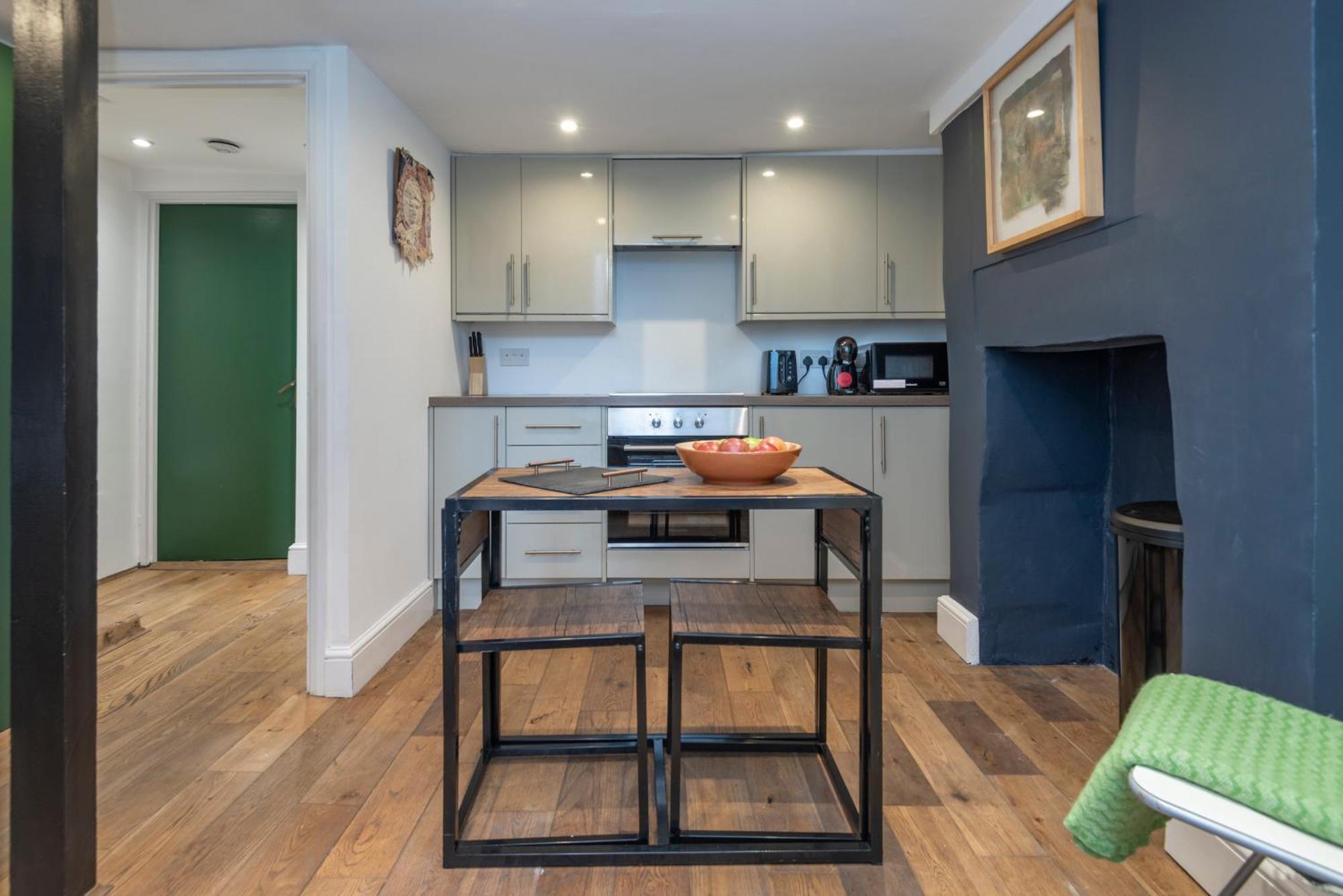 Chic 1-Bed Garden Flat, London, Convenient For Tower Bridge, Great Public Transport Apartman Kültér fotó